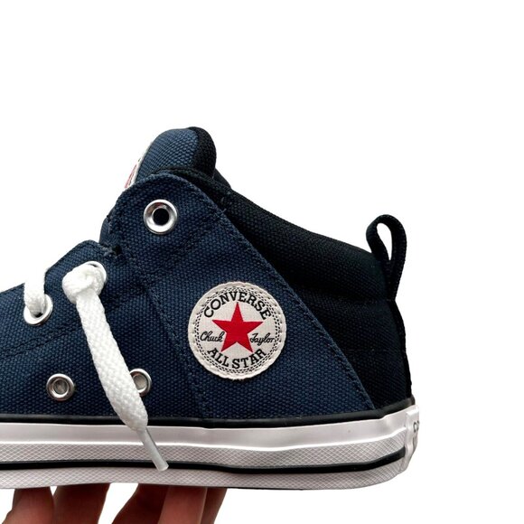 Converse Chuck Taylor All Star Youth Boy's Slip on Shoes Size 2 Navy Blue/ Black - Picture 3 of 12